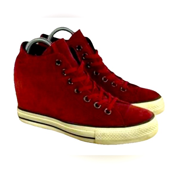 Converse Chuck Taylor Size 7 Dahlia Lux Burgundy Suede Hidden Wedge Heel - Picture 1 of 7